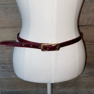 Vintage red ‎ snakeskin belt in size large